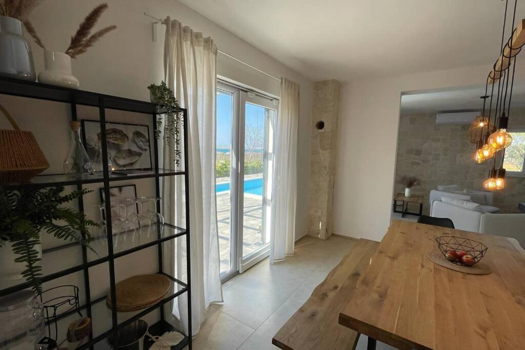 Villa Katarina - Grosser Pool Beheizt - Meerblick Vrsi Eksteriør bilde